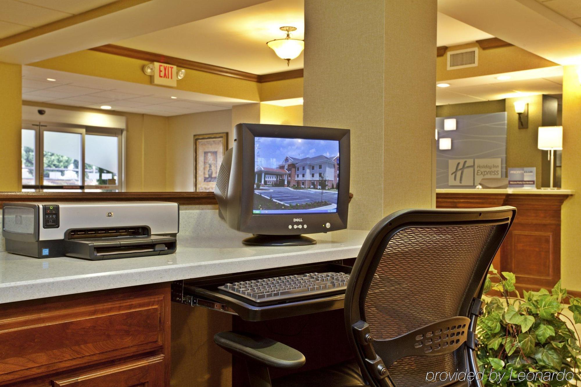 Holiday Inn Express Hotel & Suites High Point South By Ihg Archdale Exterior photo